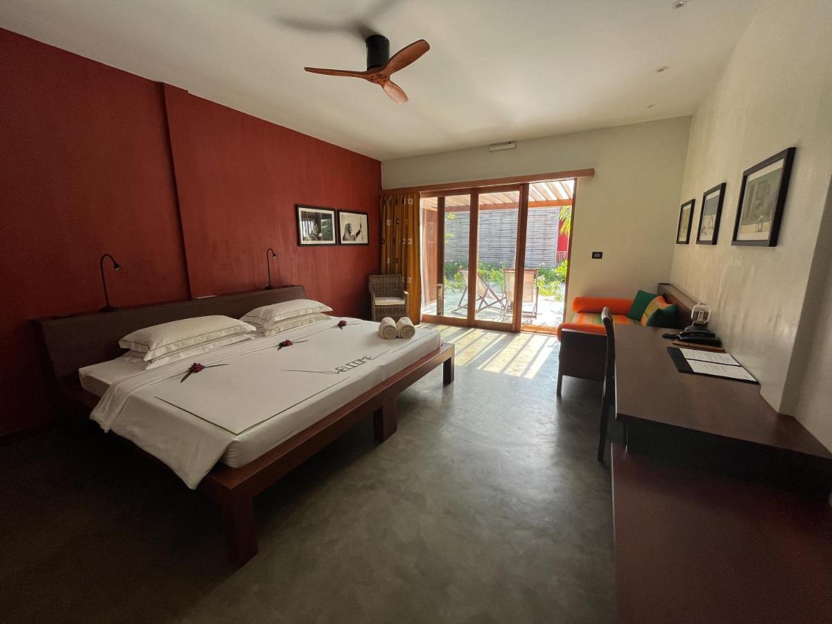 The Barefoot Eco Hotel Hanimaadhoo Island Екстериор снимка