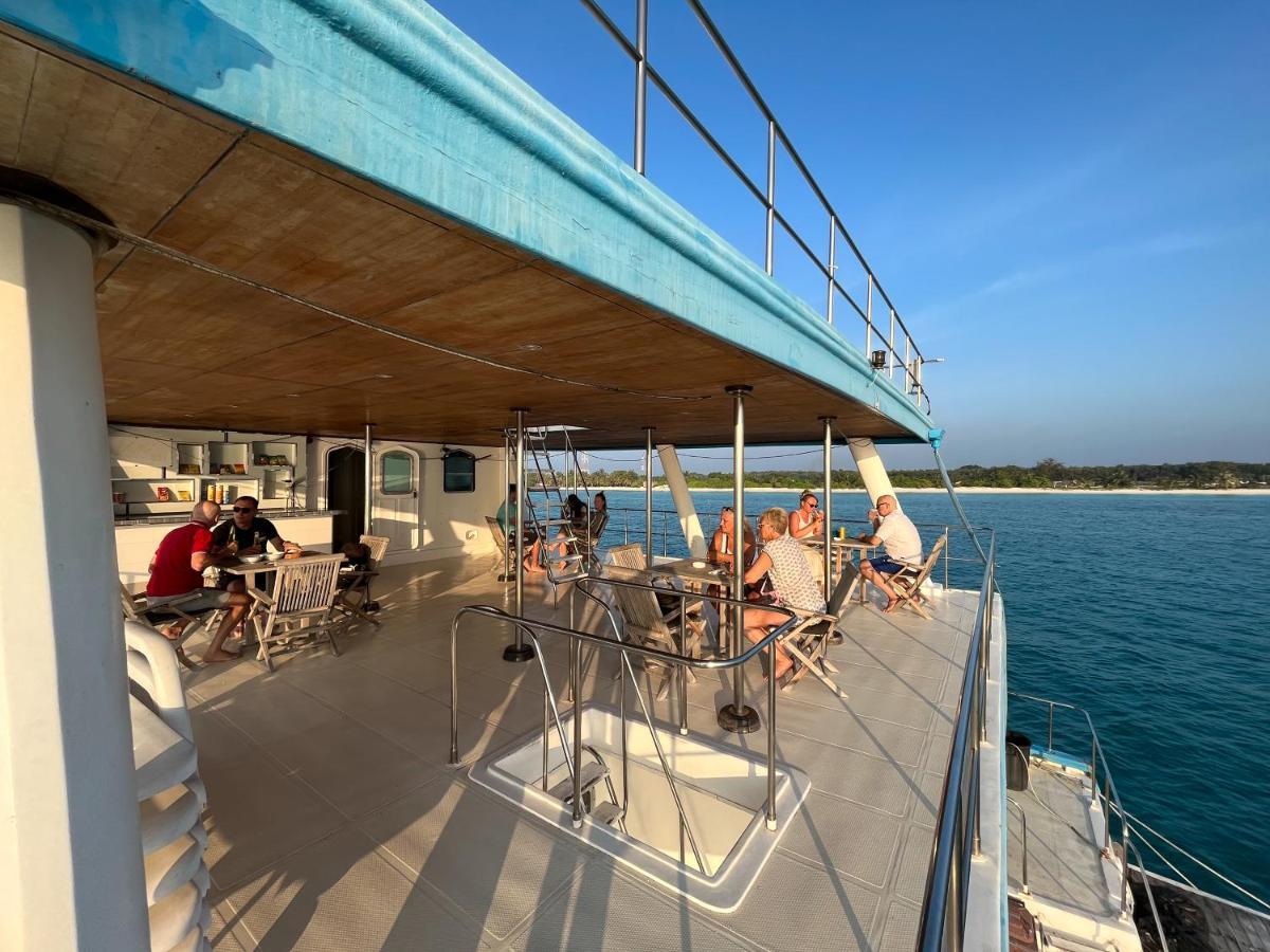 The Barefoot Eco Hotel Hanimaadhoo Island Екстериор снимка